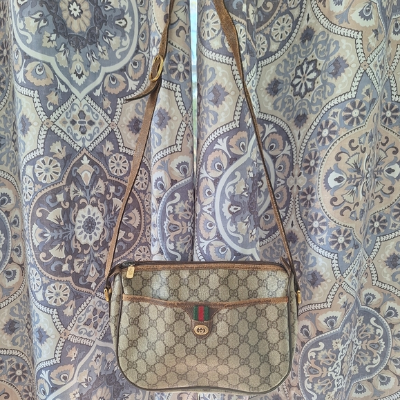 Gucci Handbags - Vintage Gucci Accessory Collection Sherry Crossbody